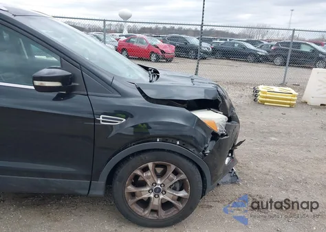 2015 Ford Escape Titanium из США, поврежденный, VIN 1FMCU9JX8FUA75270